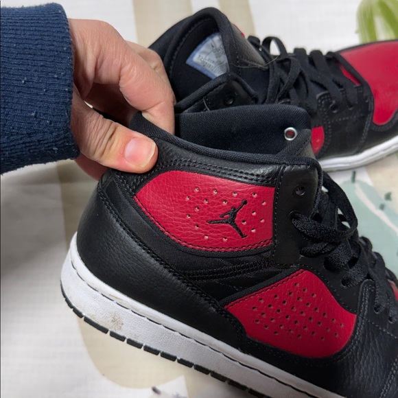 Nike Air Jordan Access Basketball Shoes youth size 6 Black Gym Red White - Picture 5 of 5